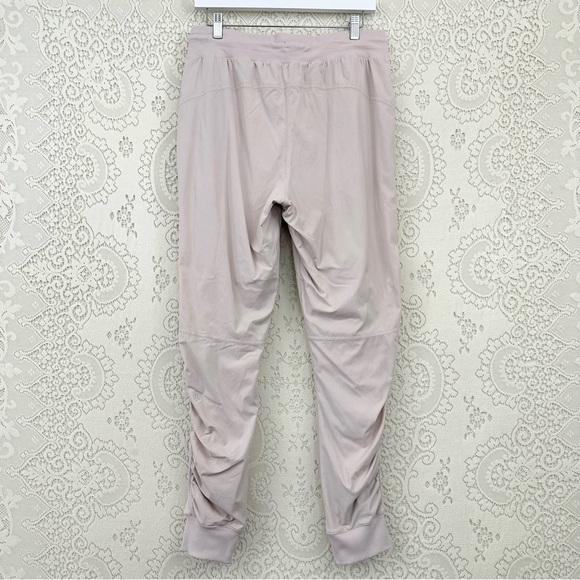 Lululemon Beyond the Studio Jogger - Picture 1 of 10